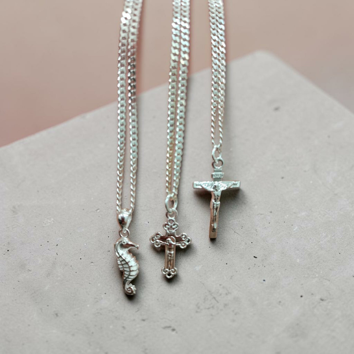 Silver chain and seahorse pendant