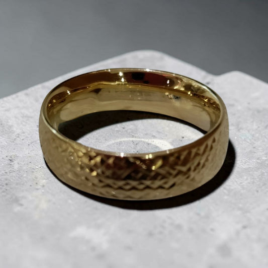9k gold ring